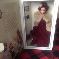 Victorian Elegance Barbie Hallmark Collectable 