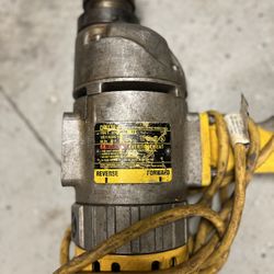DeWalt D139 Heavy-Duty 1/2” Reversible Spade Handle Drill – 120V 7.5A