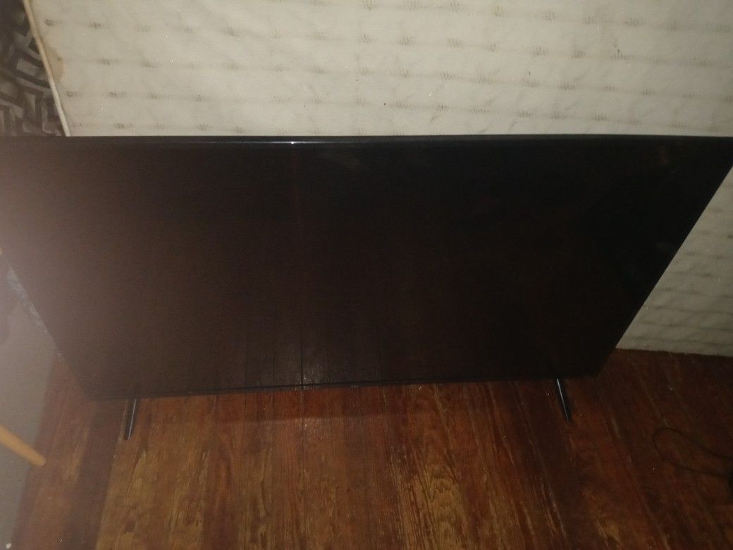 65 Inch Tv For Sale It Work 250 Dollars