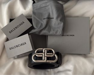 Balenciaga Men’s Belt Made in Italy, bought in Miami fashion district, USED 3 times ,$500  retail