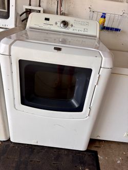 Maytag Bravos Quiet Series 400 with Steam Dryer