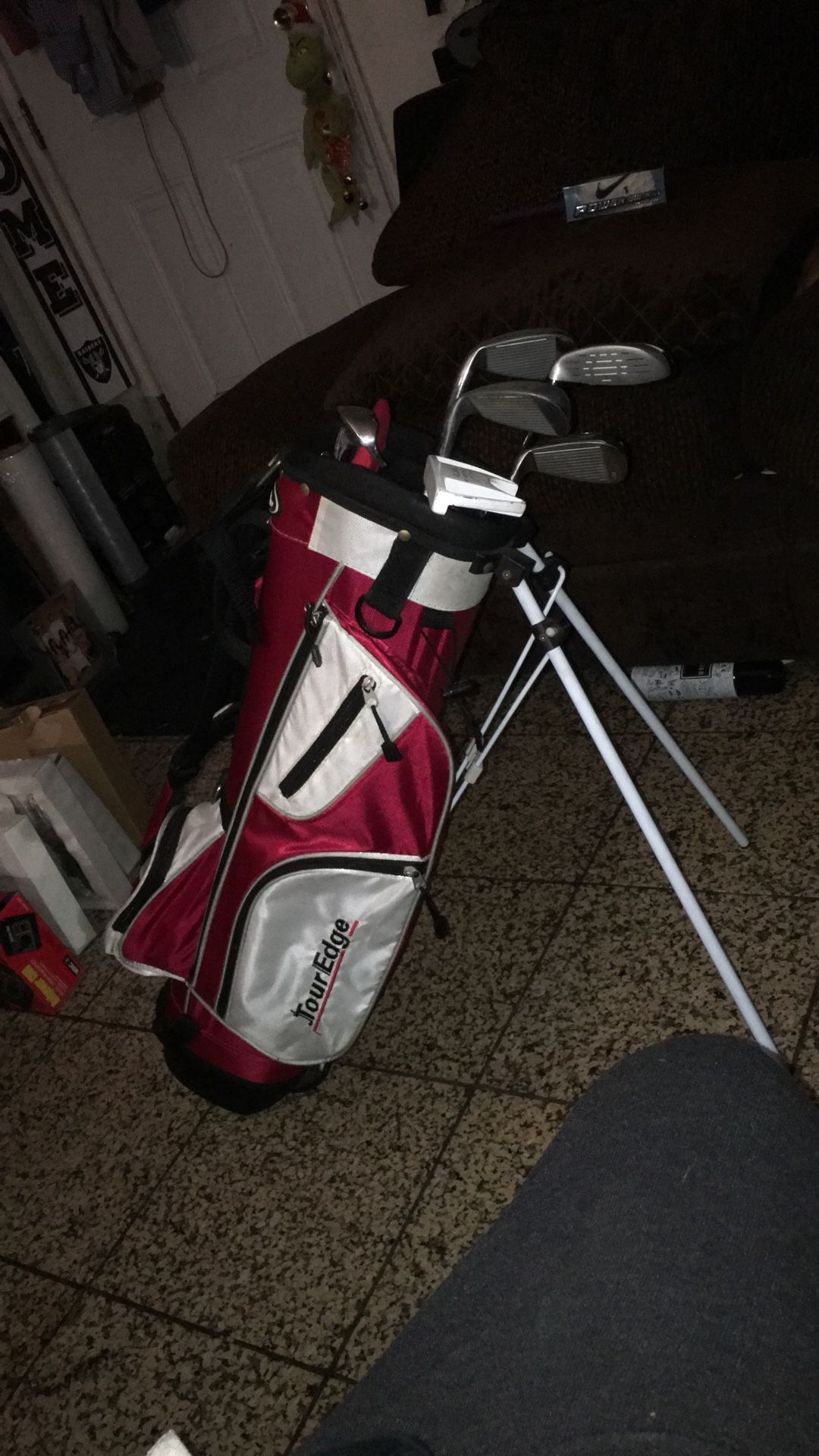 Tour Edge For Youth Set Of 6 Including A Putter Nice