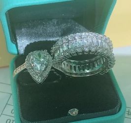 Wedding ring/engagement ring