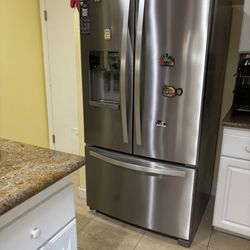 Whirlpool Refrigerator 