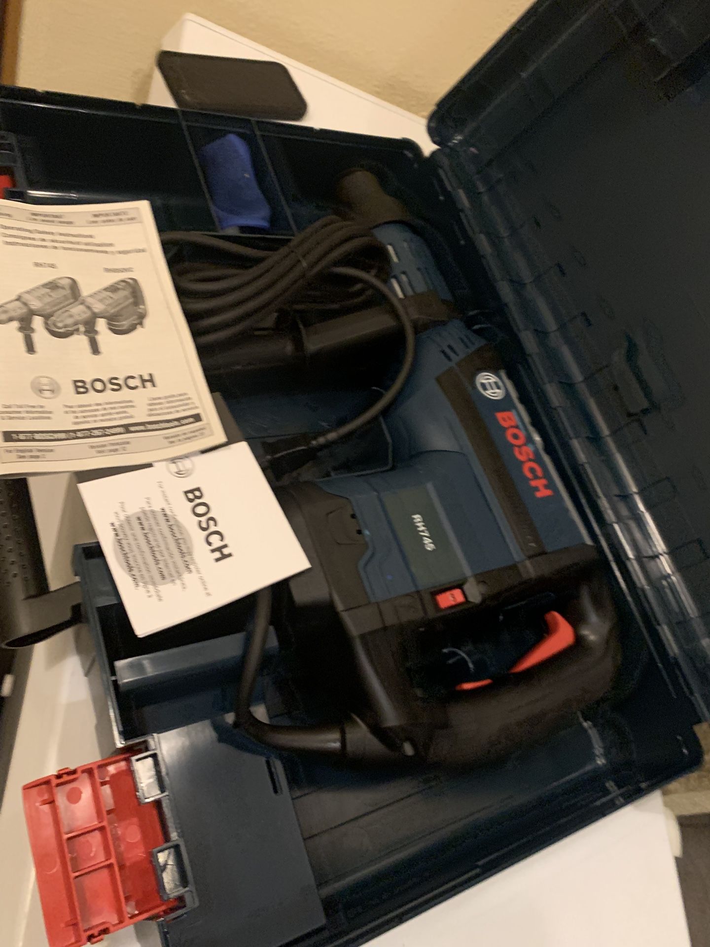 Bosch Rotary Hammer NEW 