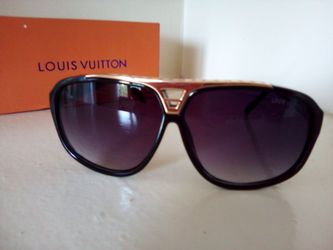 Louis Vuitton Evidence Gold Black Sunglasses
