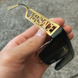 Used Versace Sun Glasses 9/10 Condition