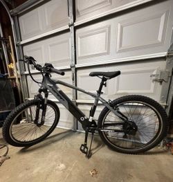 Hyper 26” e mountain bike