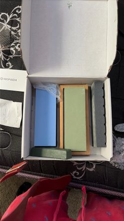 Knife sharpening stone kit