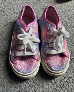 Young girls shoes size 13