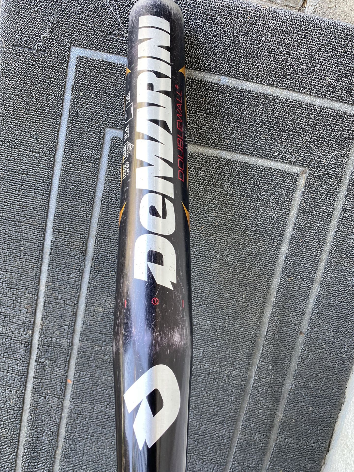 DEMARINI DOUBLEWALL DISTANCE DX1 34/28 SLOWPITCH BAT