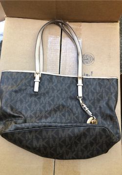 Micheal Kors Handbag