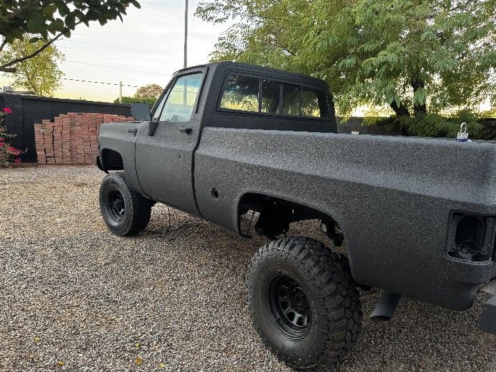 1977 K10 And 383 Stroker Engine