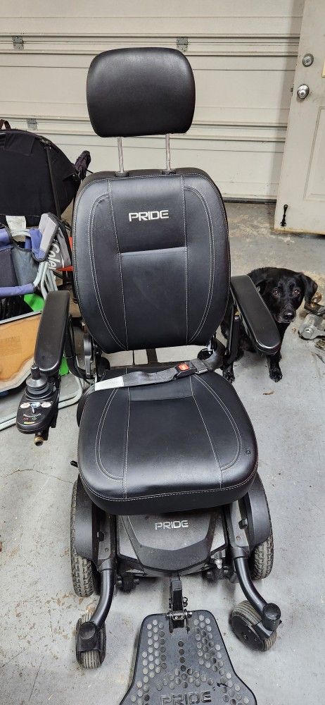 Pride Jazzy, 6wd/ Elec/HD Personal Transporter