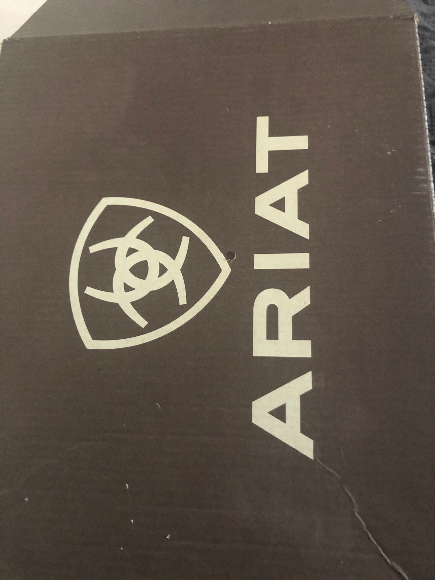 Ariat