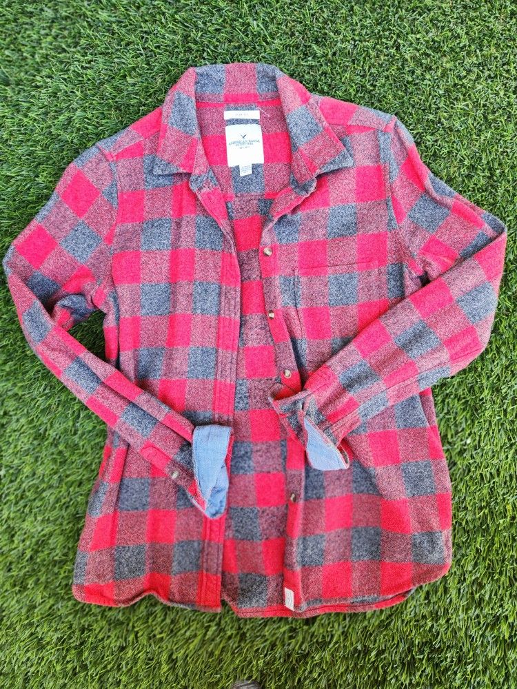 American Eagle Flannel Button Down Shirt