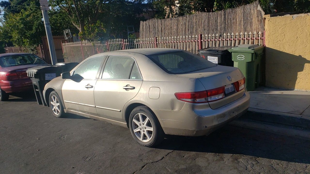 Parting Out 2005 Honda Accord