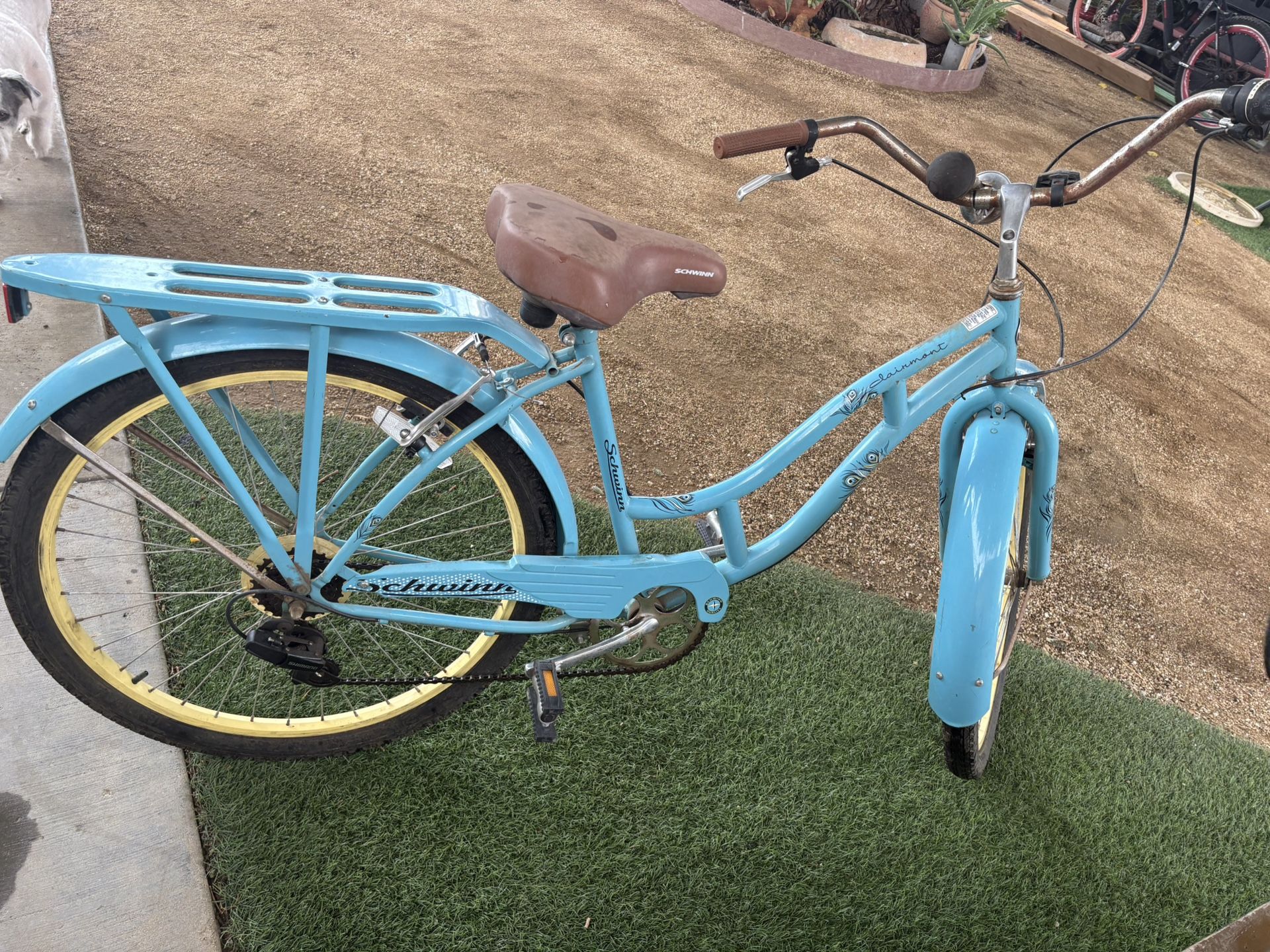 26” Schwinn Clairmont Beach Cruiser