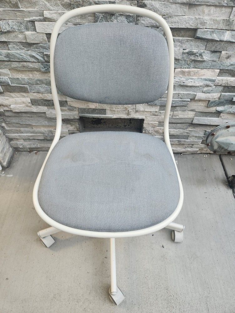 Rolling Chair