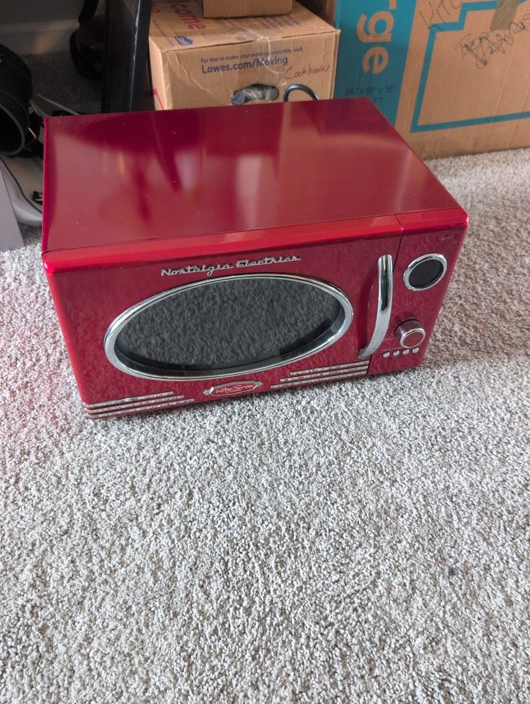 Retro Style Microwave