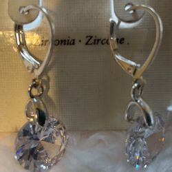 Beautiful Silver Zirconia Earrings 