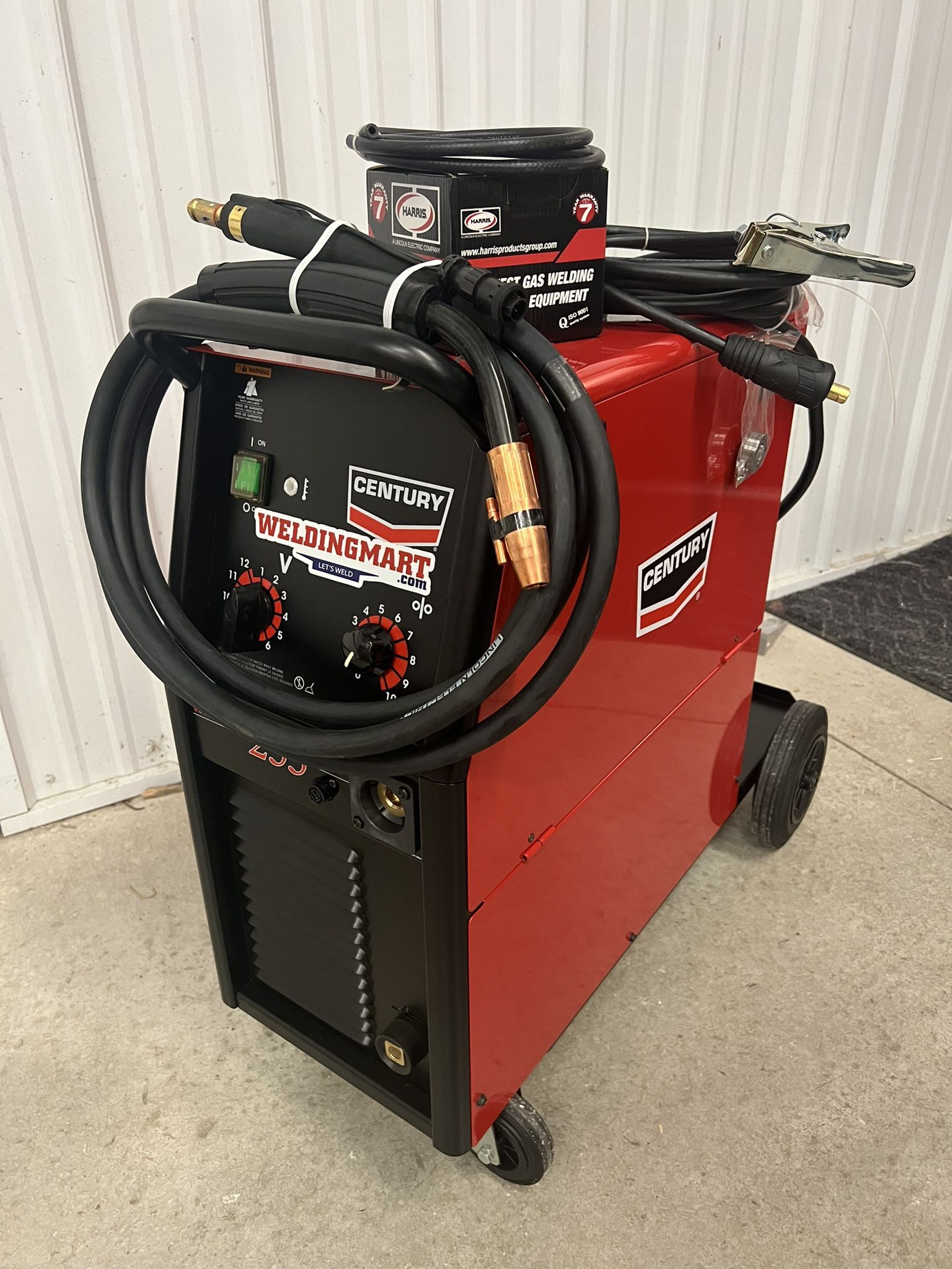 Lincoln Century 255 Flux-Cored/MIG Wire-Feed Welder