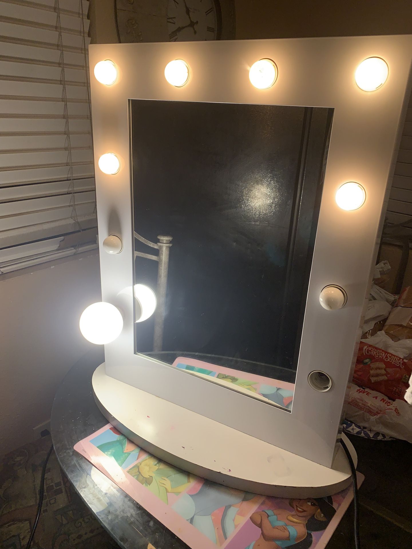Big Mirror Vanity With Lights