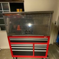 Milwaukee Tool Chest 46in 