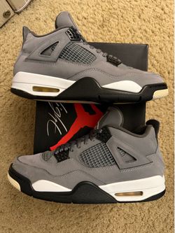 Size 10.5 (Pre owned, comes with original box) - Air Jordan 4 retro cool grey
