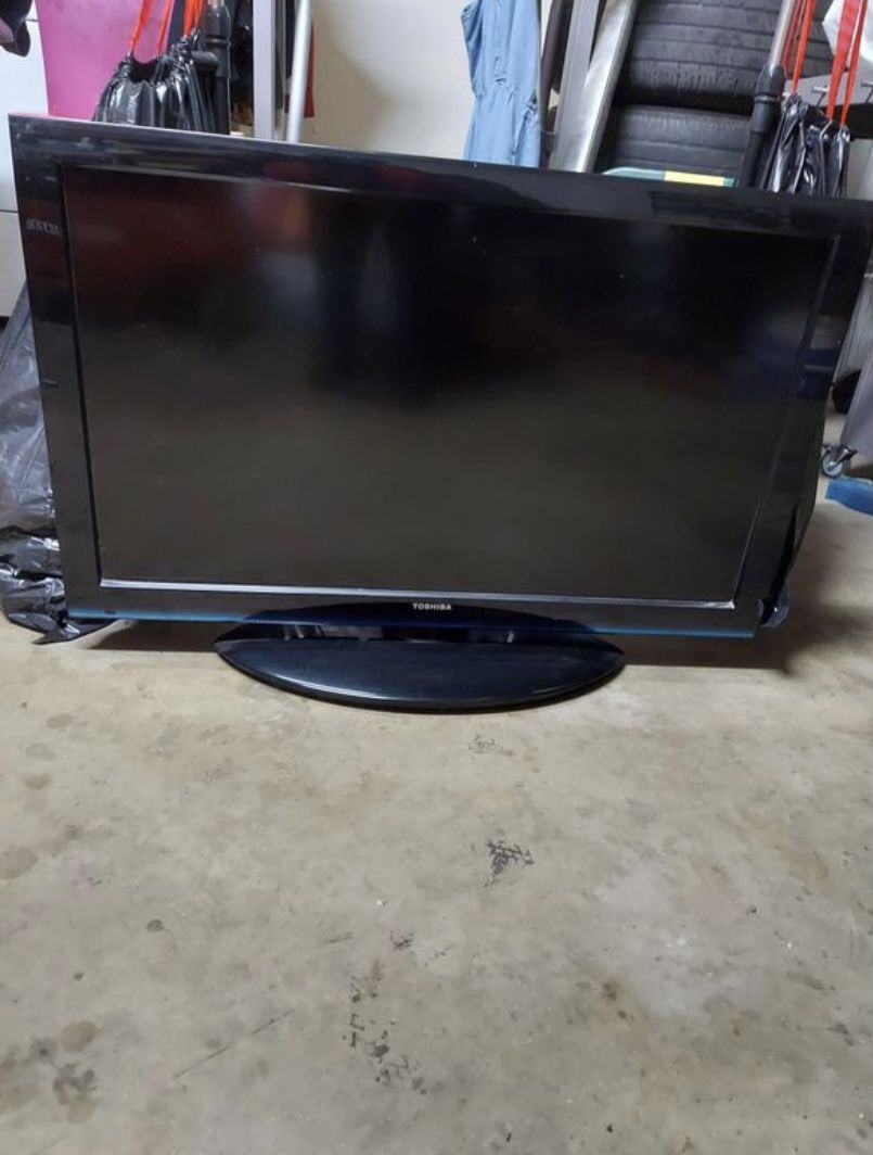 36” Toshiba TV ( Pick Up Only!!)