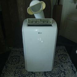 Vremi Portable Air conditioner 1200 BTU Model: VRM050696N