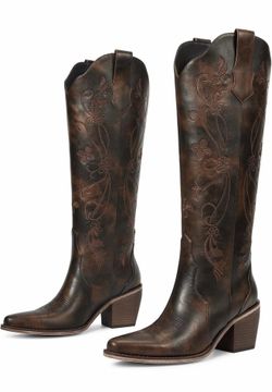 Brand new cowgirl boots . Flower embroidery