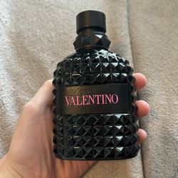 Valentino Born Roma Extrados