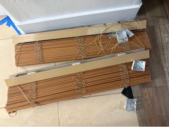 Free blinds set of 2 size 34.5x59in