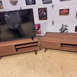 MCM coffee table/TV stand & TV set
