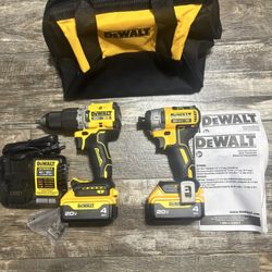DEWALT 20V MAX XR 2 TOOL COMBO KIT  1/2 HAMMER DRILL AND 1/4 IMPACT DRIVER 