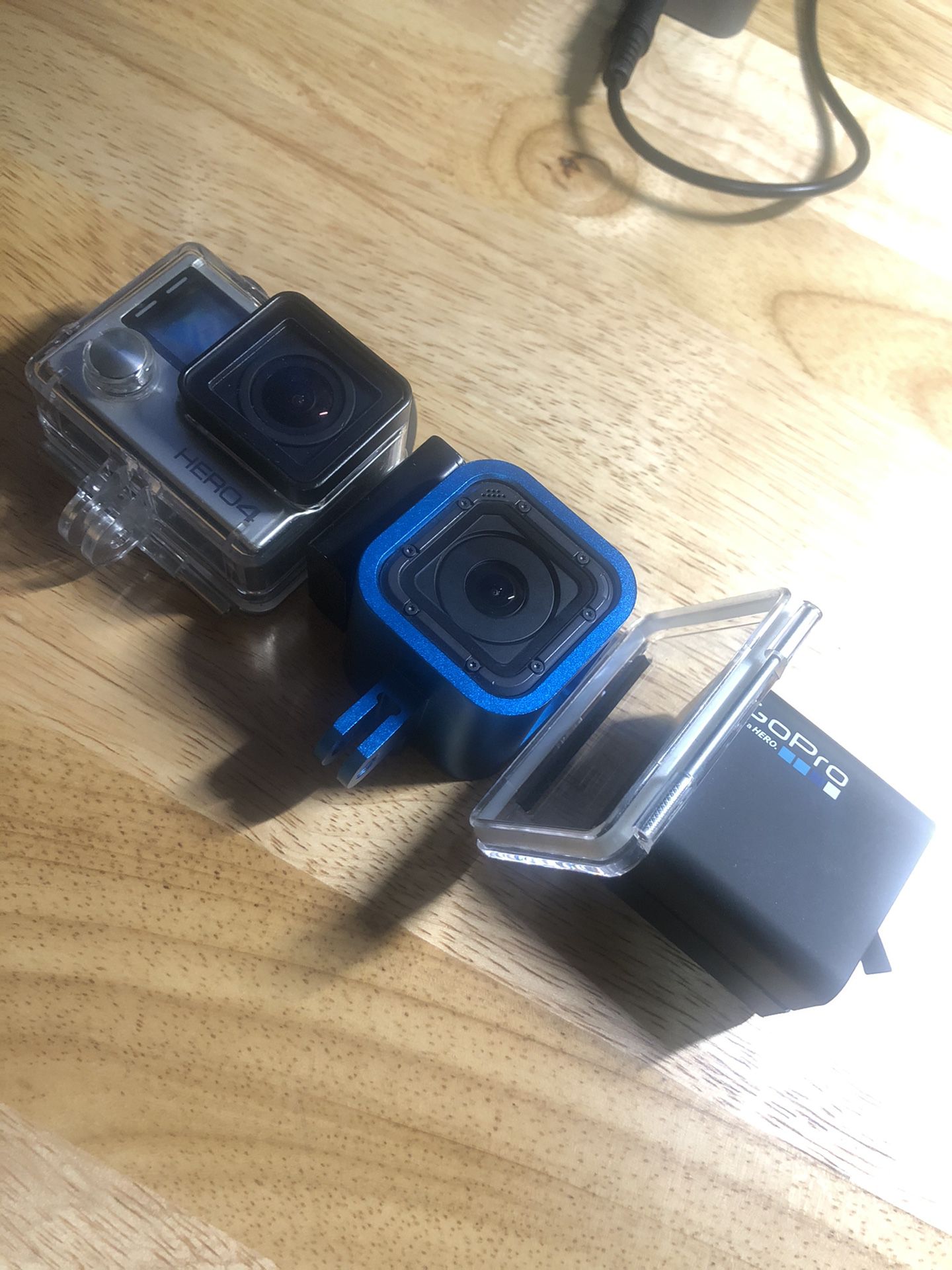 GoPro Hero 4 Silver and Hero 5 Session
