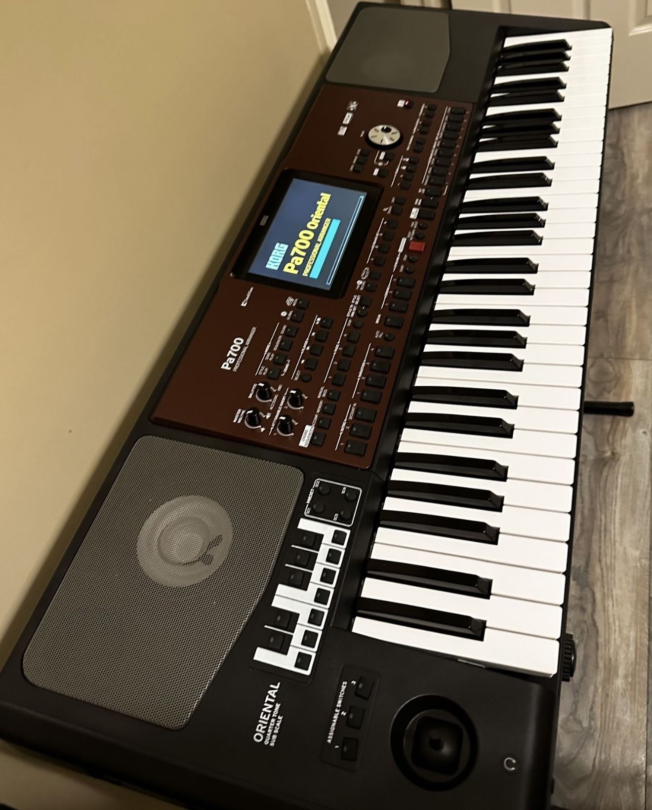 Korg Pa700 Oriental Keyboard