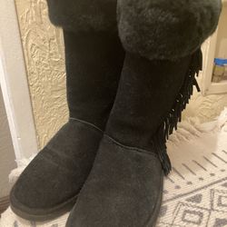 LADIES SUEDE MINNETONKA FRINGE BOOTS  SZ 7. 