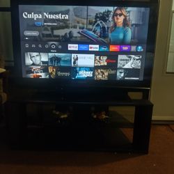 43" Panasonic TV With Stand and Roku Device