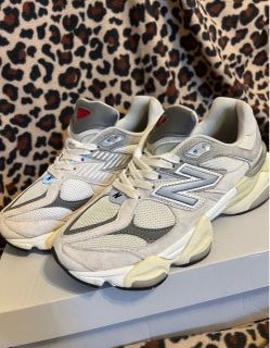 New Balance 9060 Sneakers