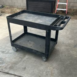 Rubbermaid Cart