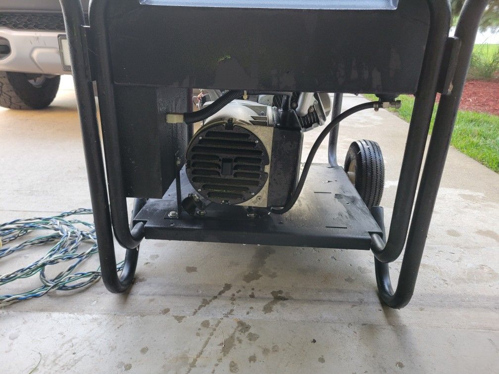 Generator North Star 8000 Ppg Honda Powered for Sale in Orland Park, IL