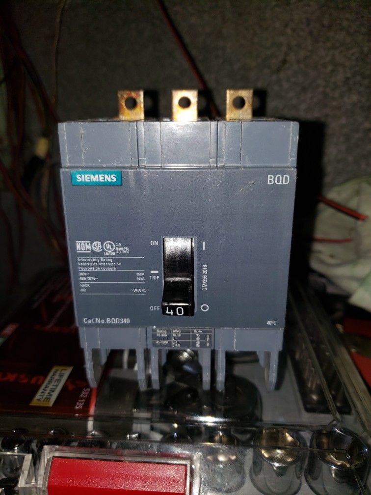 Siemens Circuit Breaker
