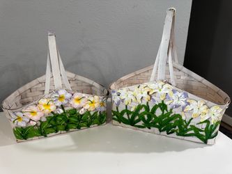 Vintage 1970s Wood Splint Nesting Baskets with 3D Sculpted Floral Relief – Set of 2