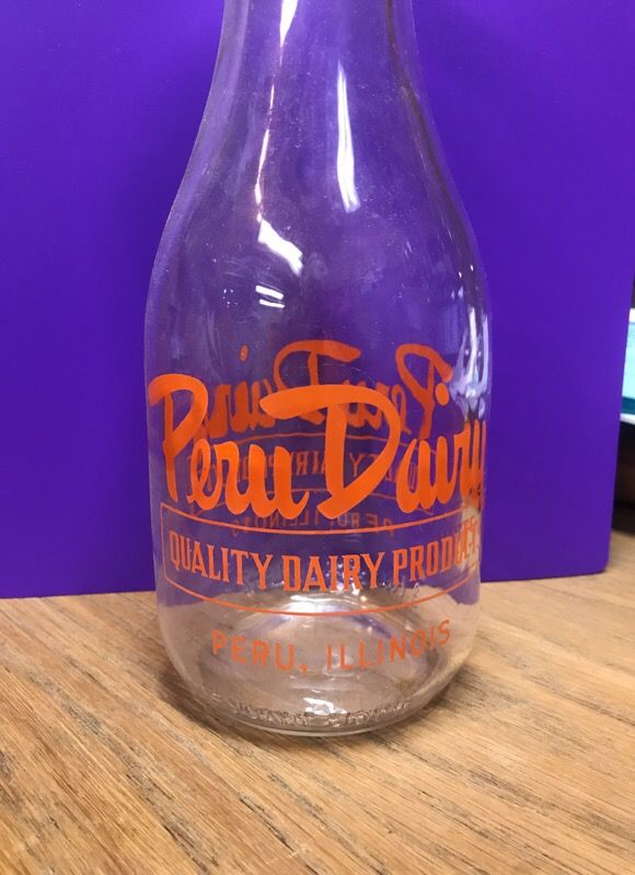 Antique Vintage 1 quart milk bottle