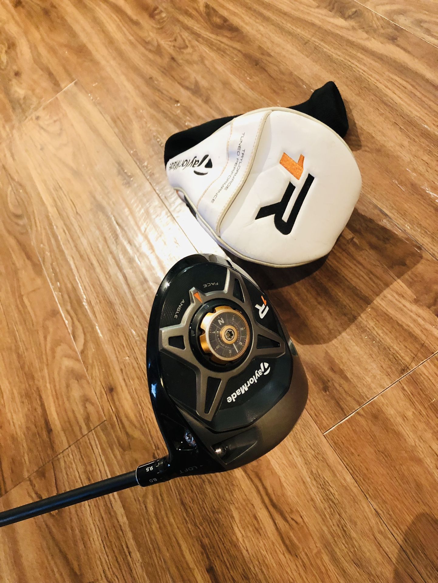 TaylorMade R1 Adjustable* Driver Stiff Aldila 