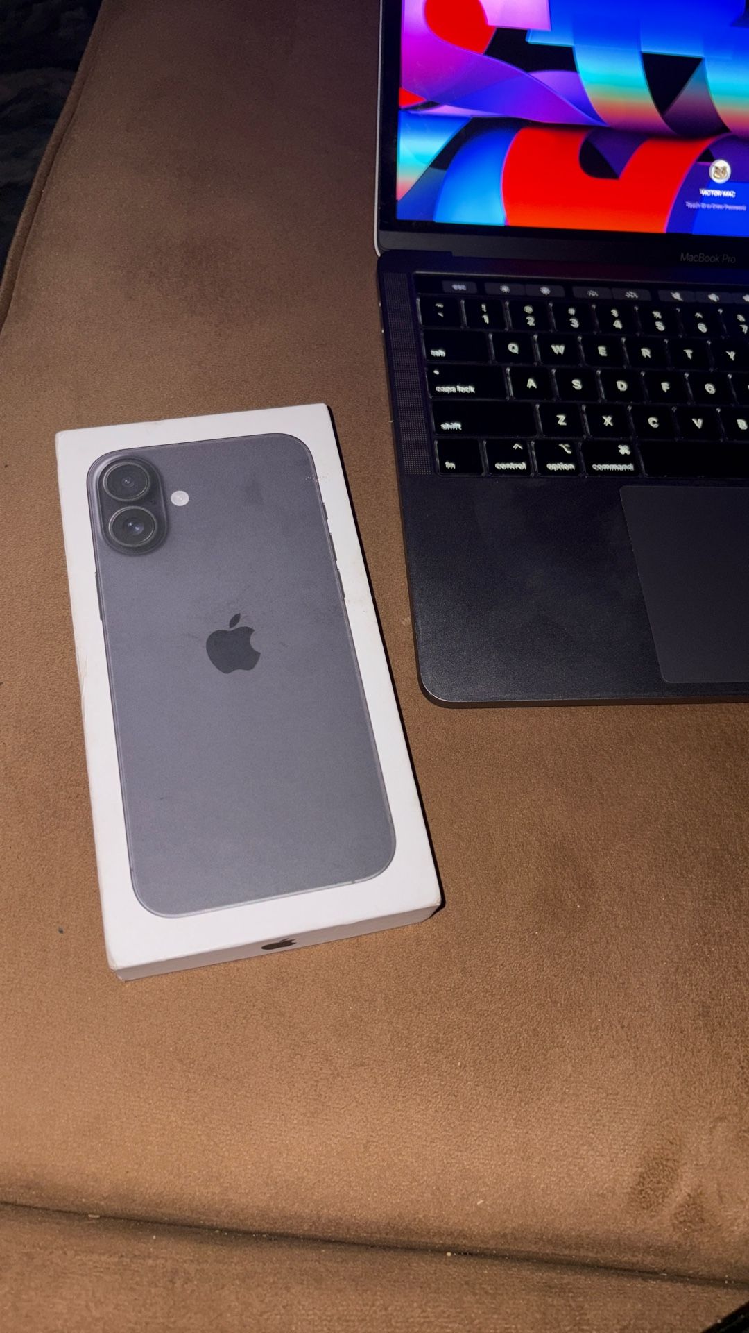 iPhone 16 Plus