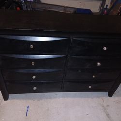 Bedroom Furniture 3 Piece Dresser Set Like New Rarely Used