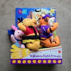 1998 Disney Mattel Halloween Winnie The Pooh Poohbear and Friends Plush Toy Character Tigger Piglet